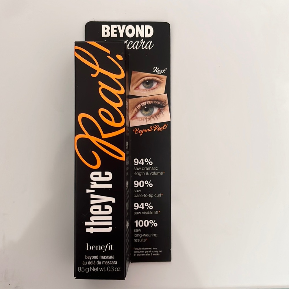 Benefit They’re Real! mascara